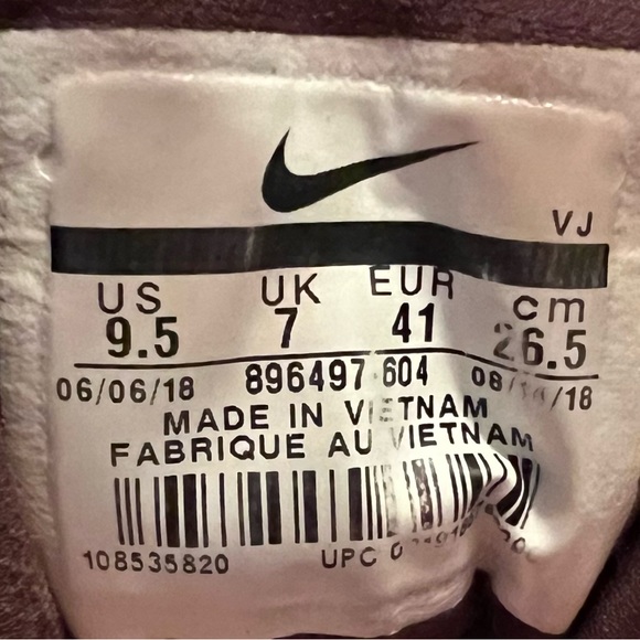 Women’s Maroon Nike Air Max - Picture 7 of 7